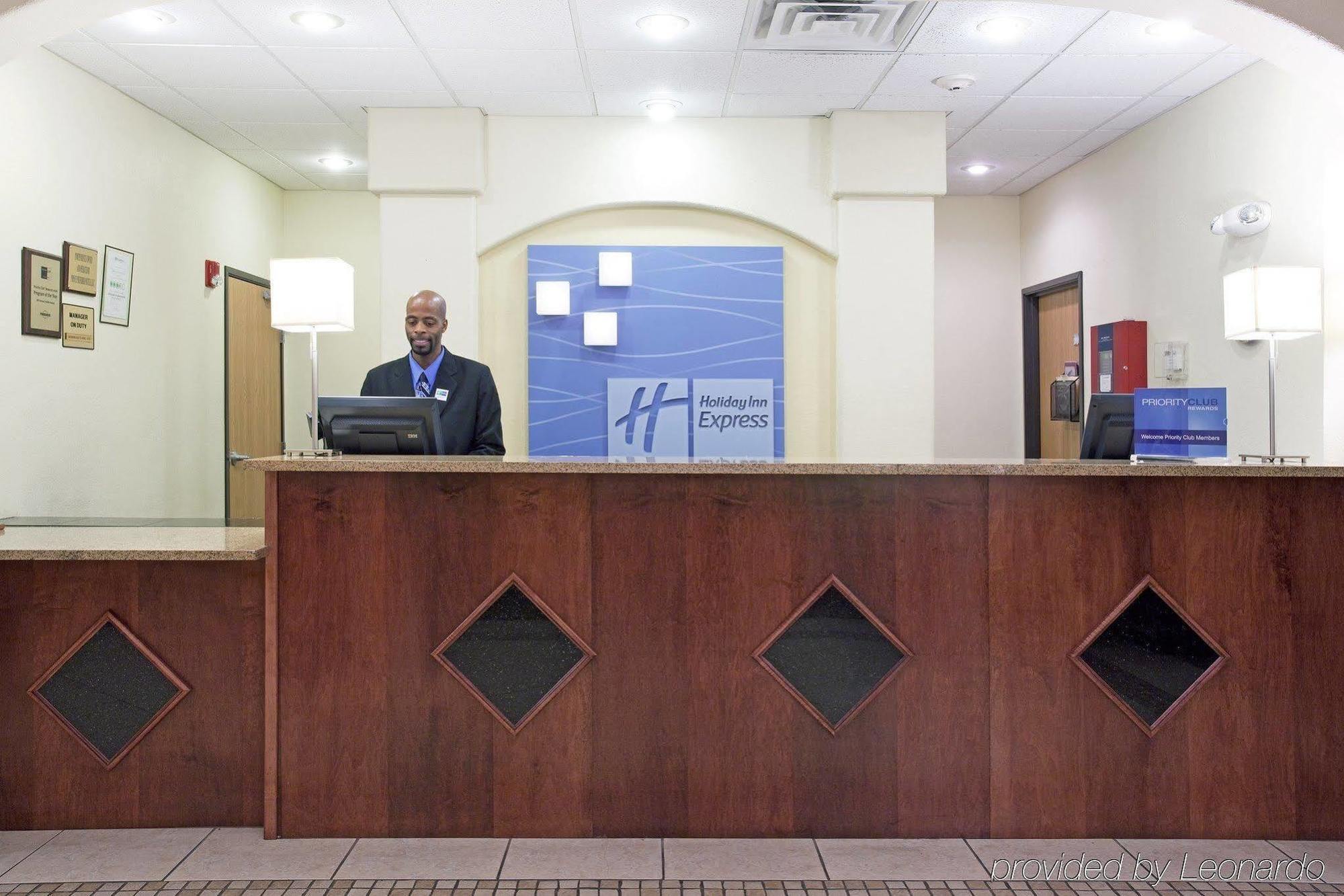 Holiday Inn Express & Suites Alamosa, An Ihg Hotel Interior photo