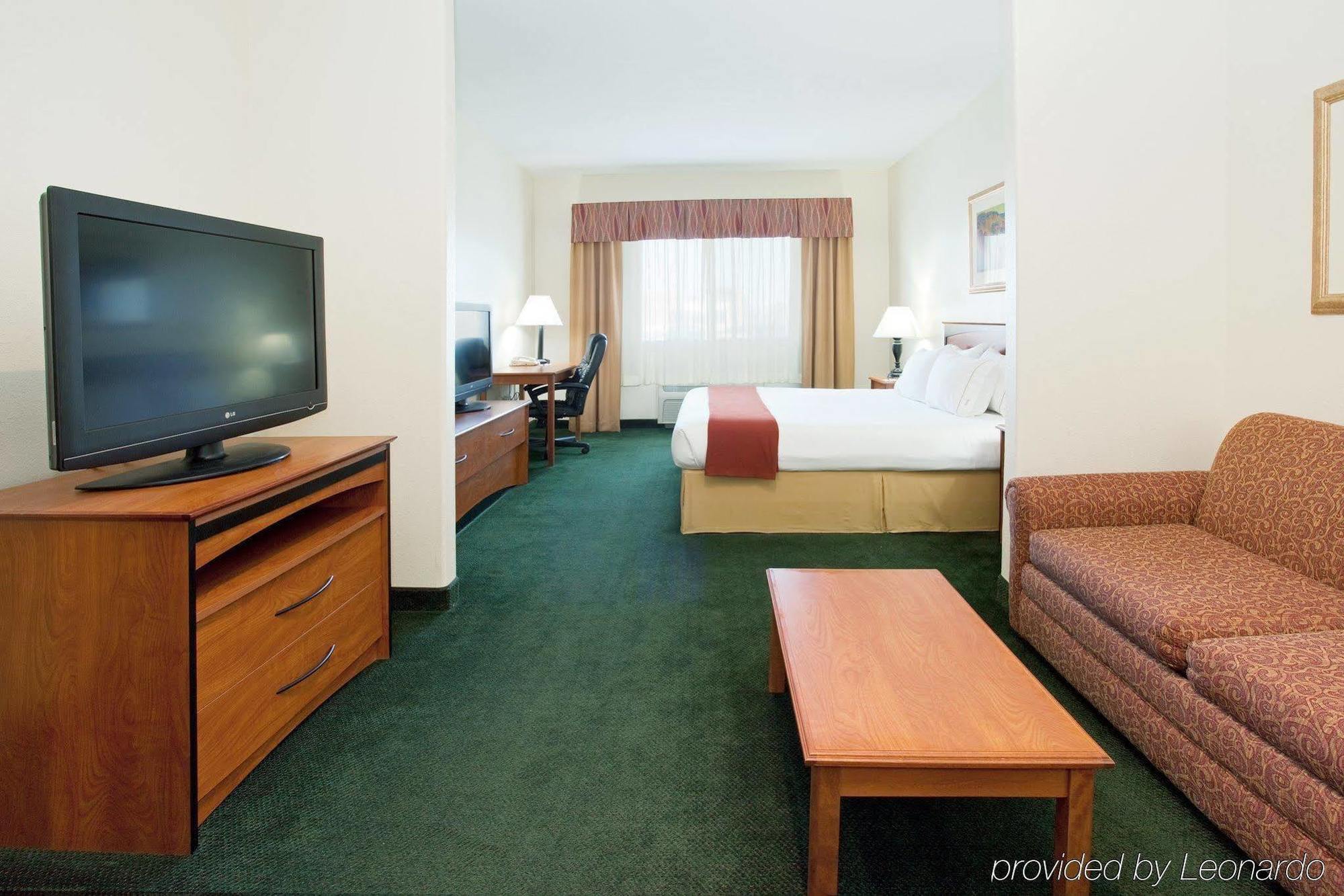 Holiday Inn Express & Suites Alamosa, An Ihg Hotel Room photo